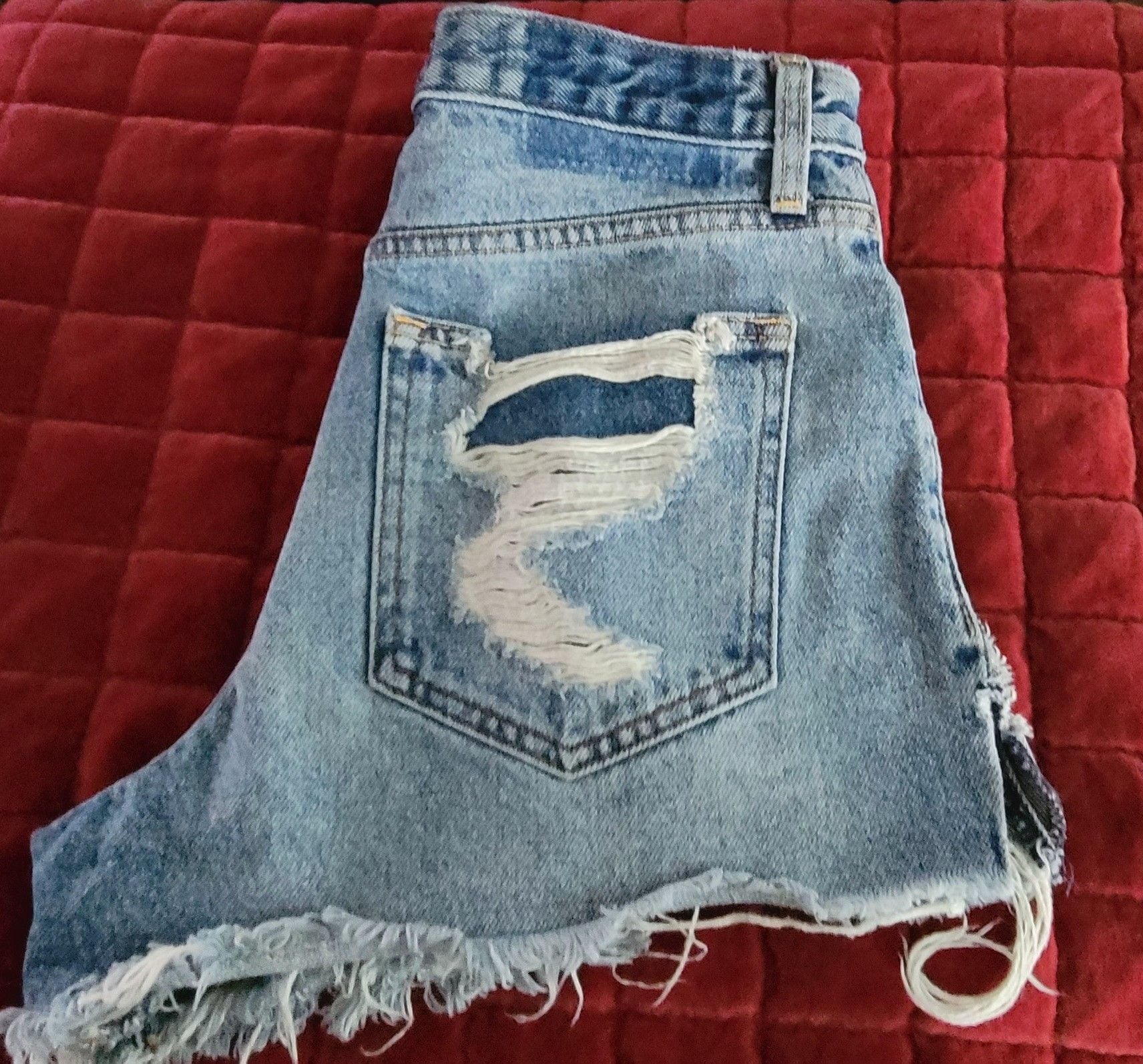 Abercrombie & Fitch Annie High Rise Short Size 27 4R Distressed Denim 5