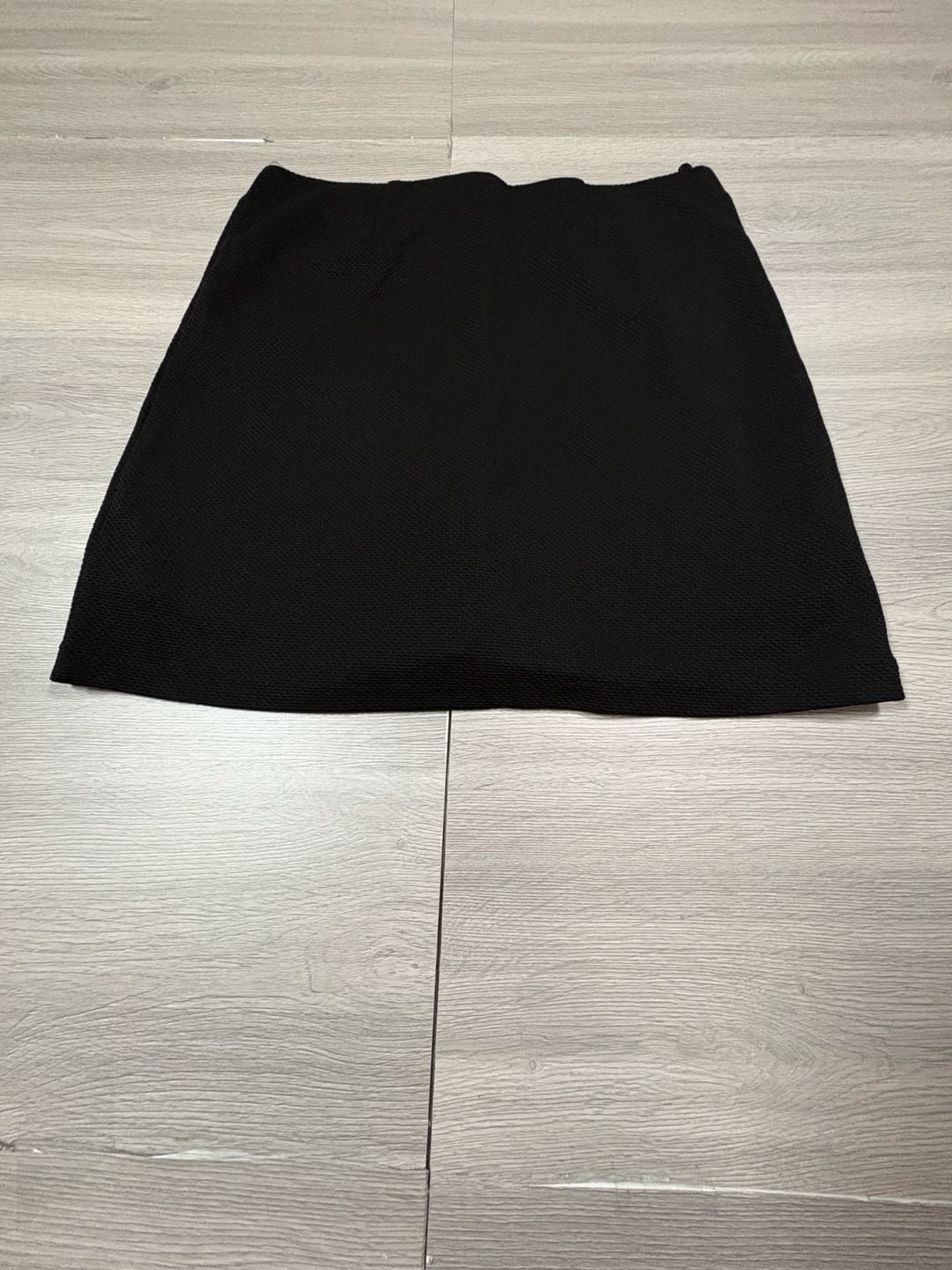 Jones New York Mini Skirt Size S Black Textured Button Flap Pockets 4