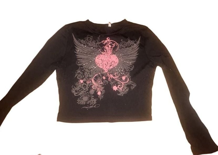 Hot Topic Y2K Cropped Long Sleeve Black Graphic Top Rhinestone Wings 2