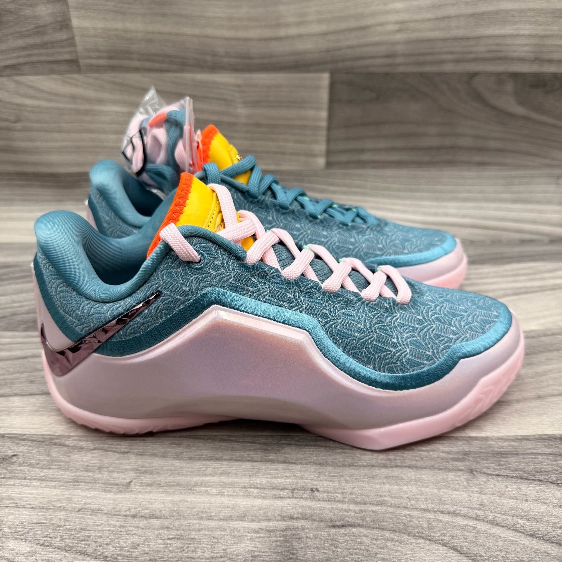 Nike LeBron 23 GS 'Miami Twice' Basketball Shoes 6.5Y W8 NWOB IM9005-001 4