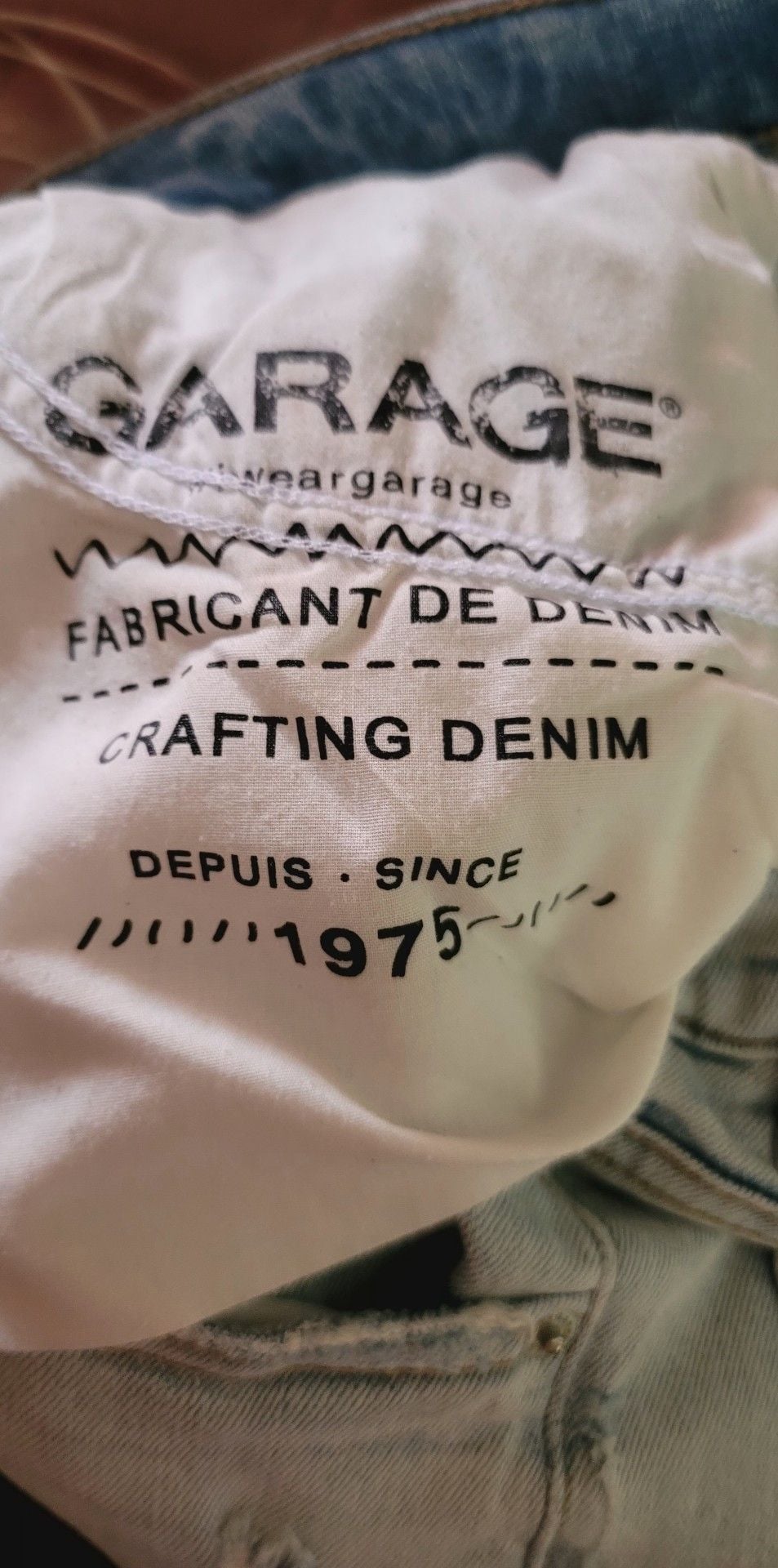 Garage Distressed Denim Jeans Size 5 Light Wash 6