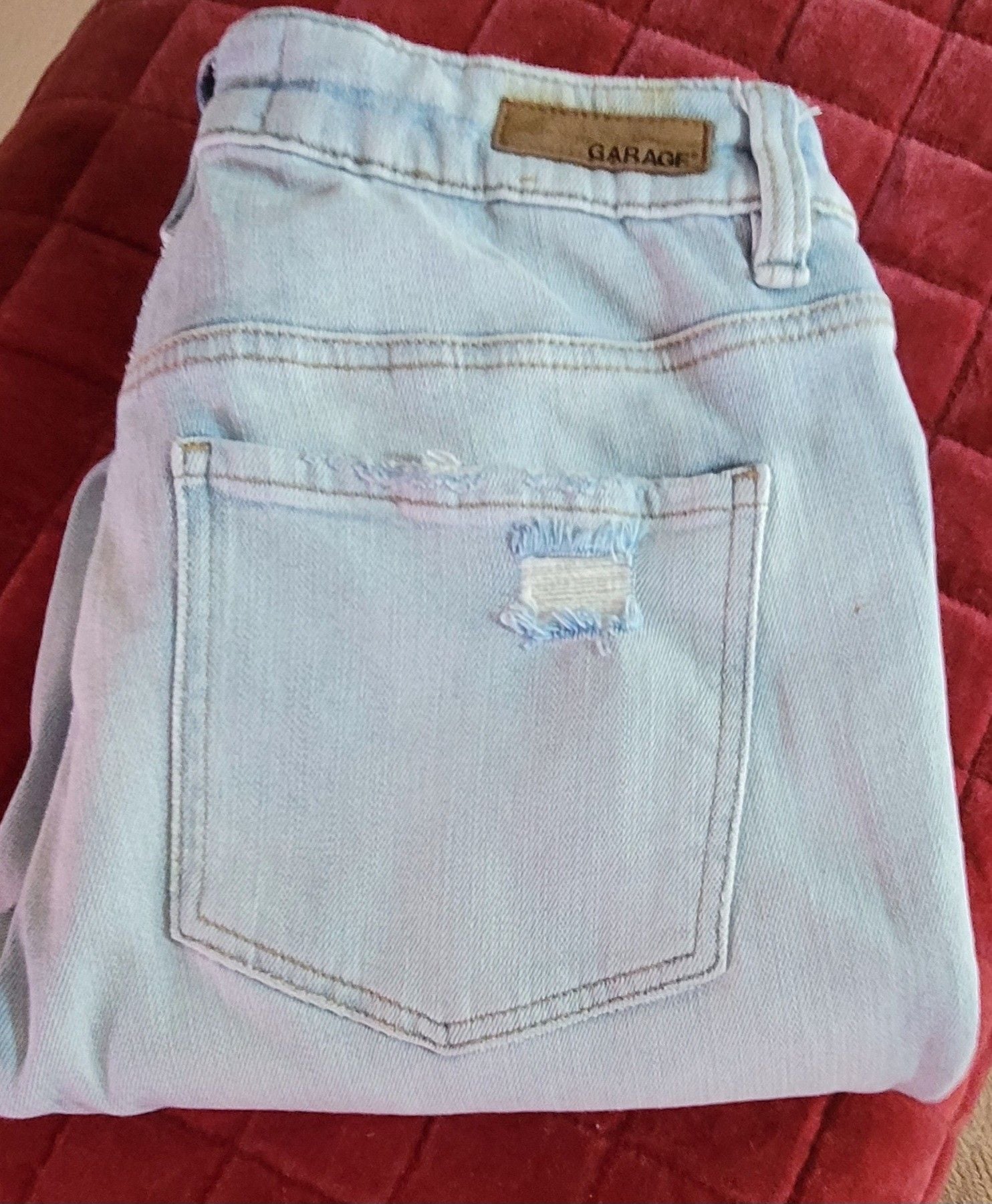 Garage Distressed Denim Jeans Size 5 Light Wash 7