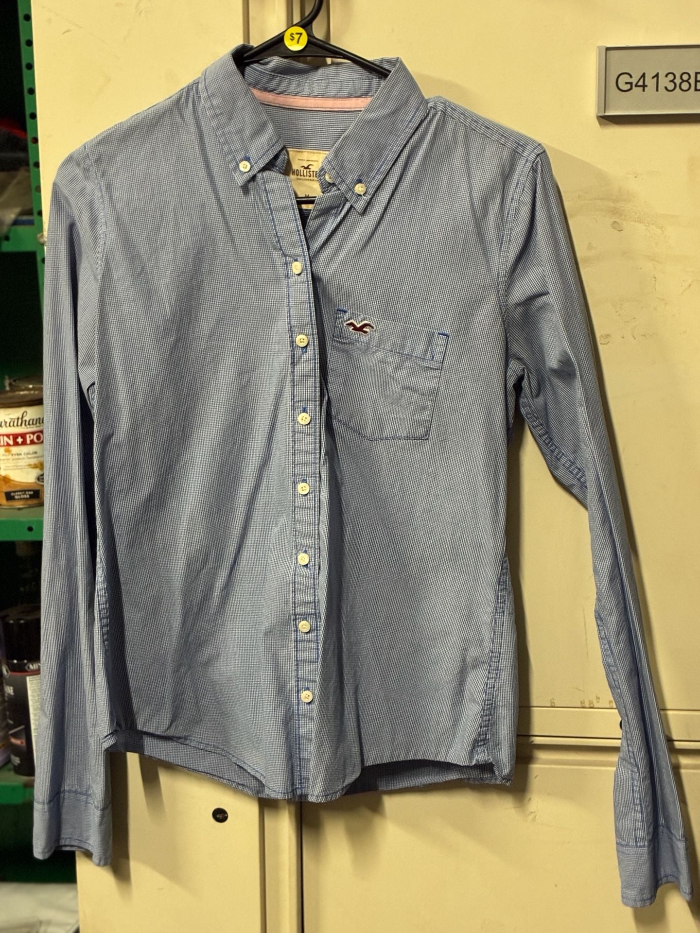 Hollister 2