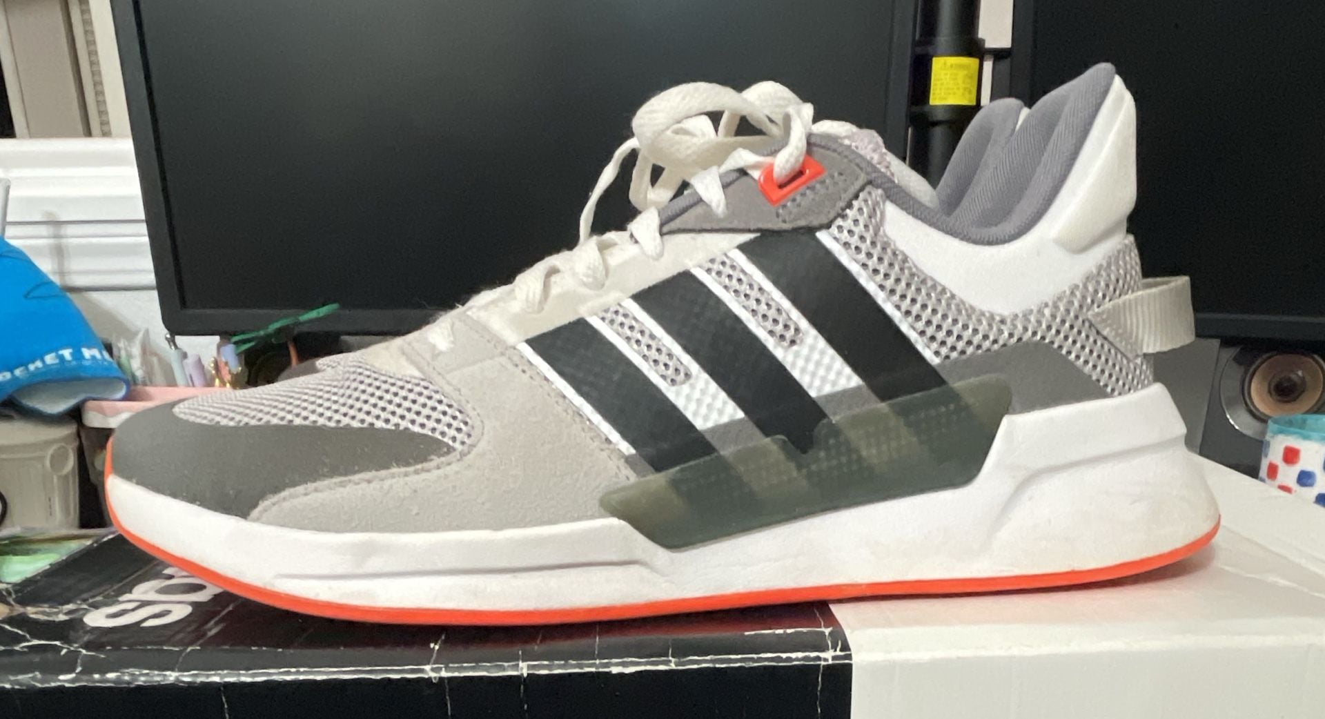 Adidas Run90s Size 10 Grey Black Solar Red Running Shoes 3