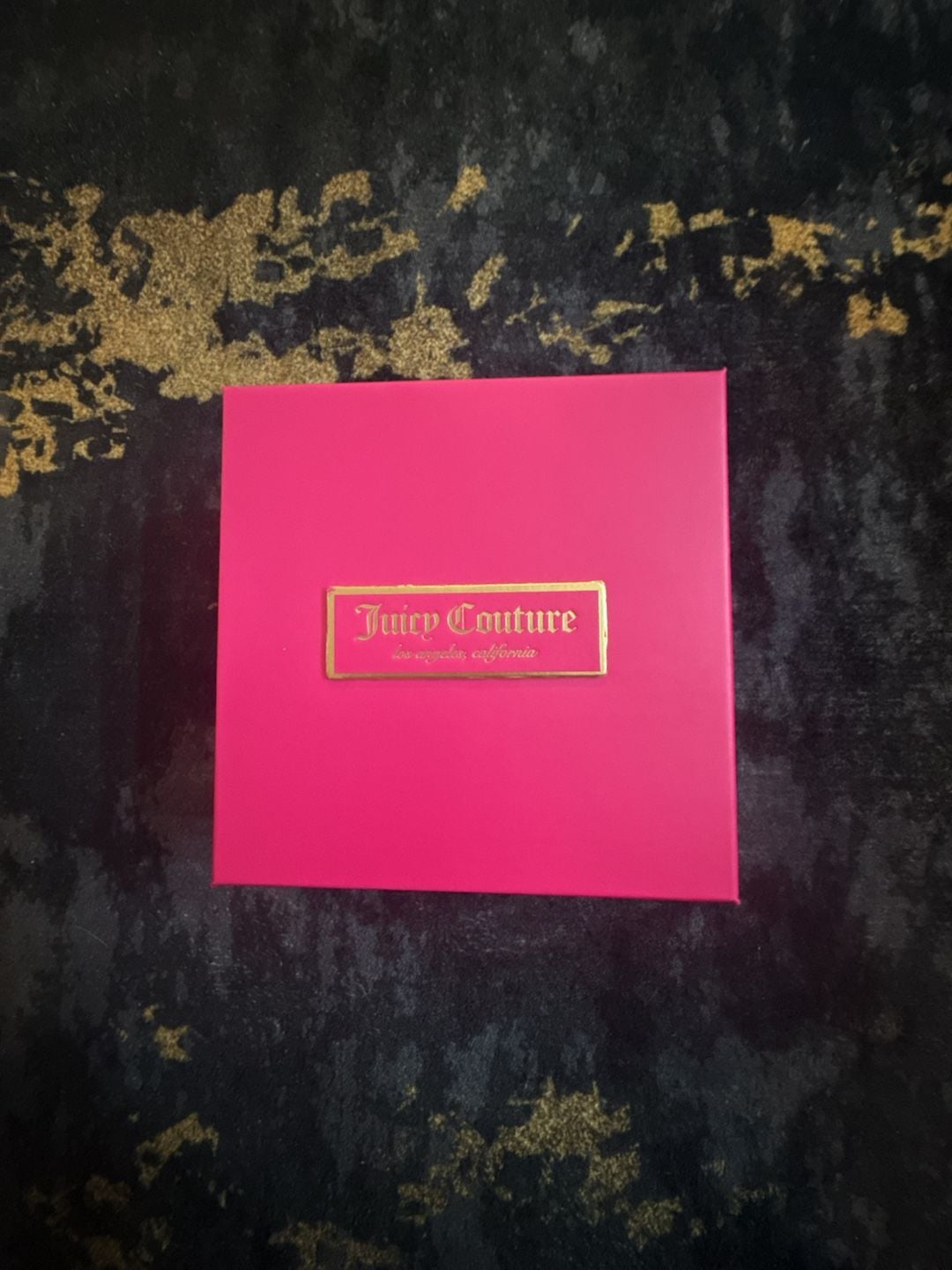 Juicy Couture Strawberry Charm Bracelet Gold 4