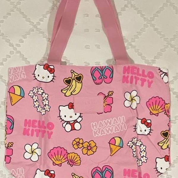 ALOHA Collection x Hello Kitty Sun Kissed Holo Holo Tote Pink