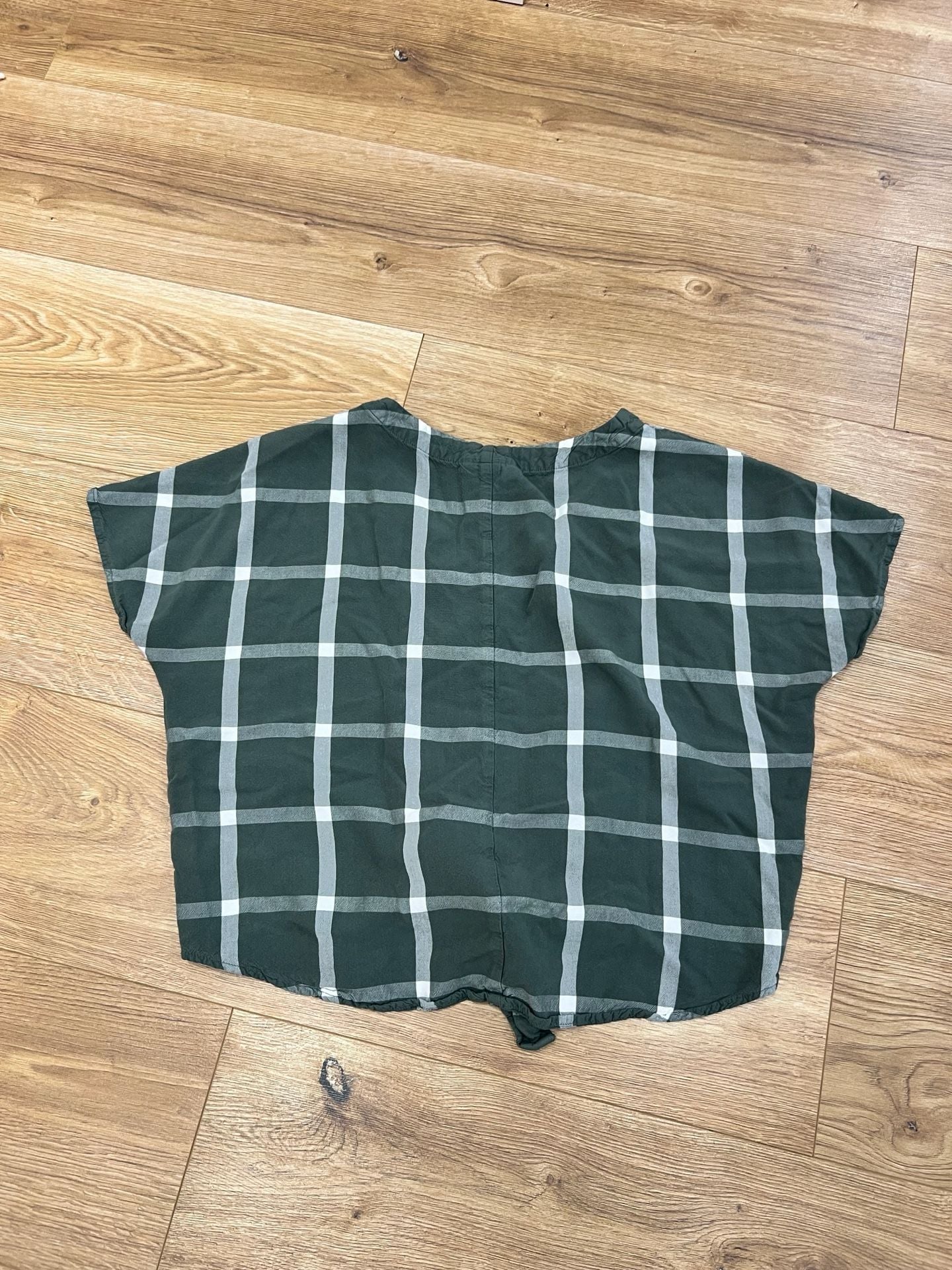 Universal Thread Tie Front V-Neck Top Size M Green White Plaid 3