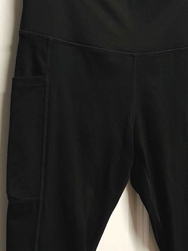 Steppe Leggings Size M Black Capri Workout Yoga Pants with Pockets 3