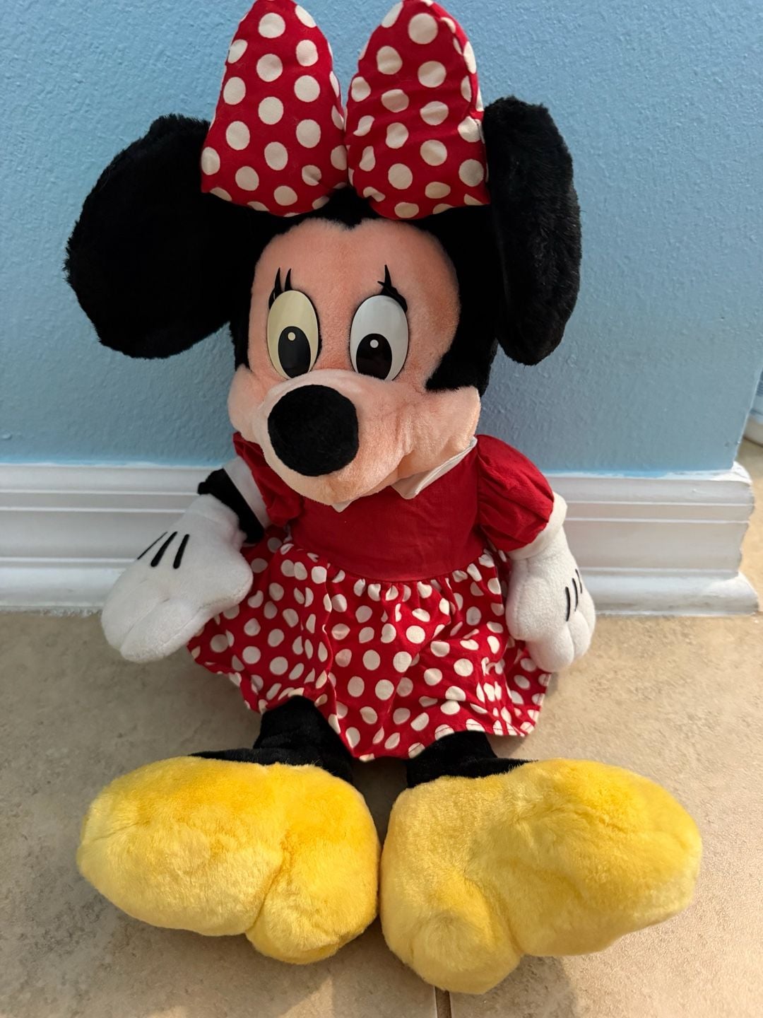 Disney Minnie Mouse Plush Doll Red Polka Dot Dress Vintage Stuffed Animal 1