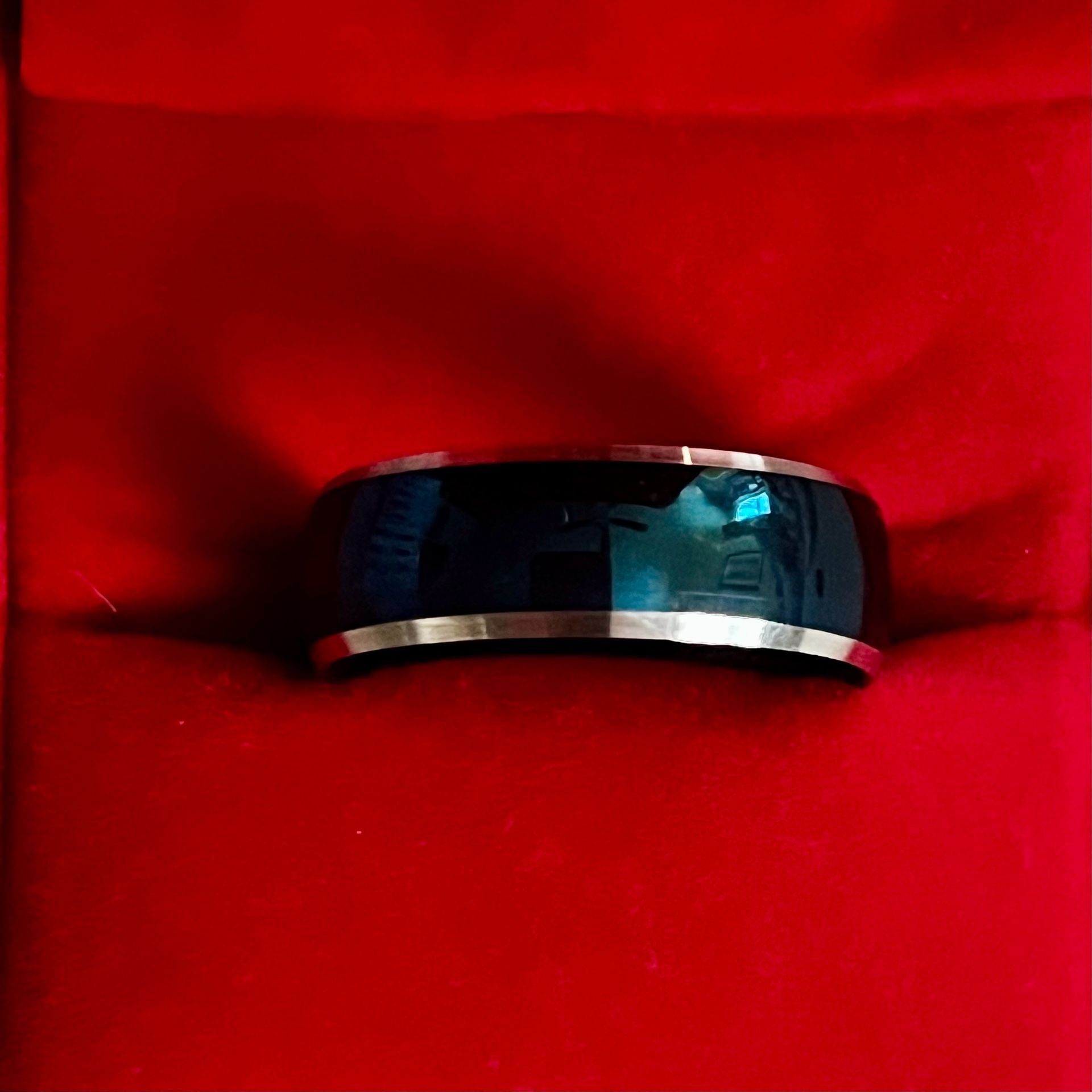 Classic Design Polished Blue with Silver Accents 6mm Band Size 12 2