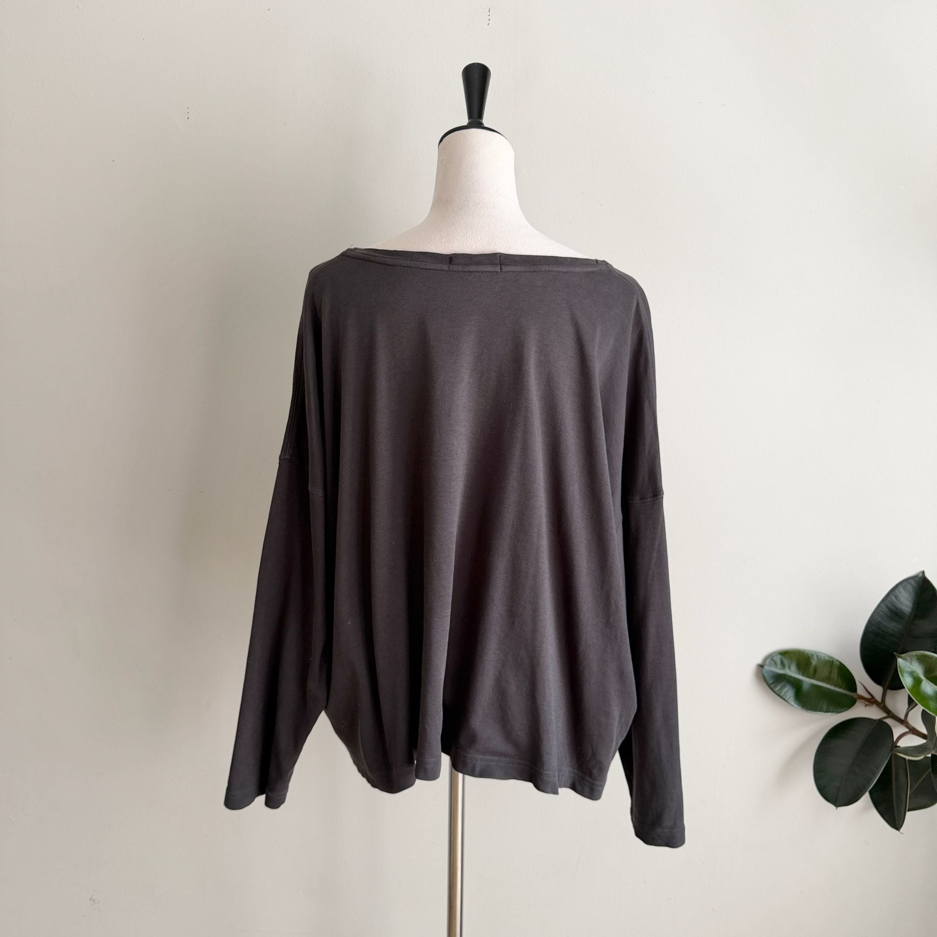 Eskandar Cotton Jersey Long Sleeve Scoop Neck Top Dark Gray 5