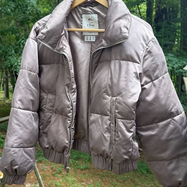 Abercrombie & Fitch A&F Ultra Collection Satin Puffer Jacket Champagne Size S
