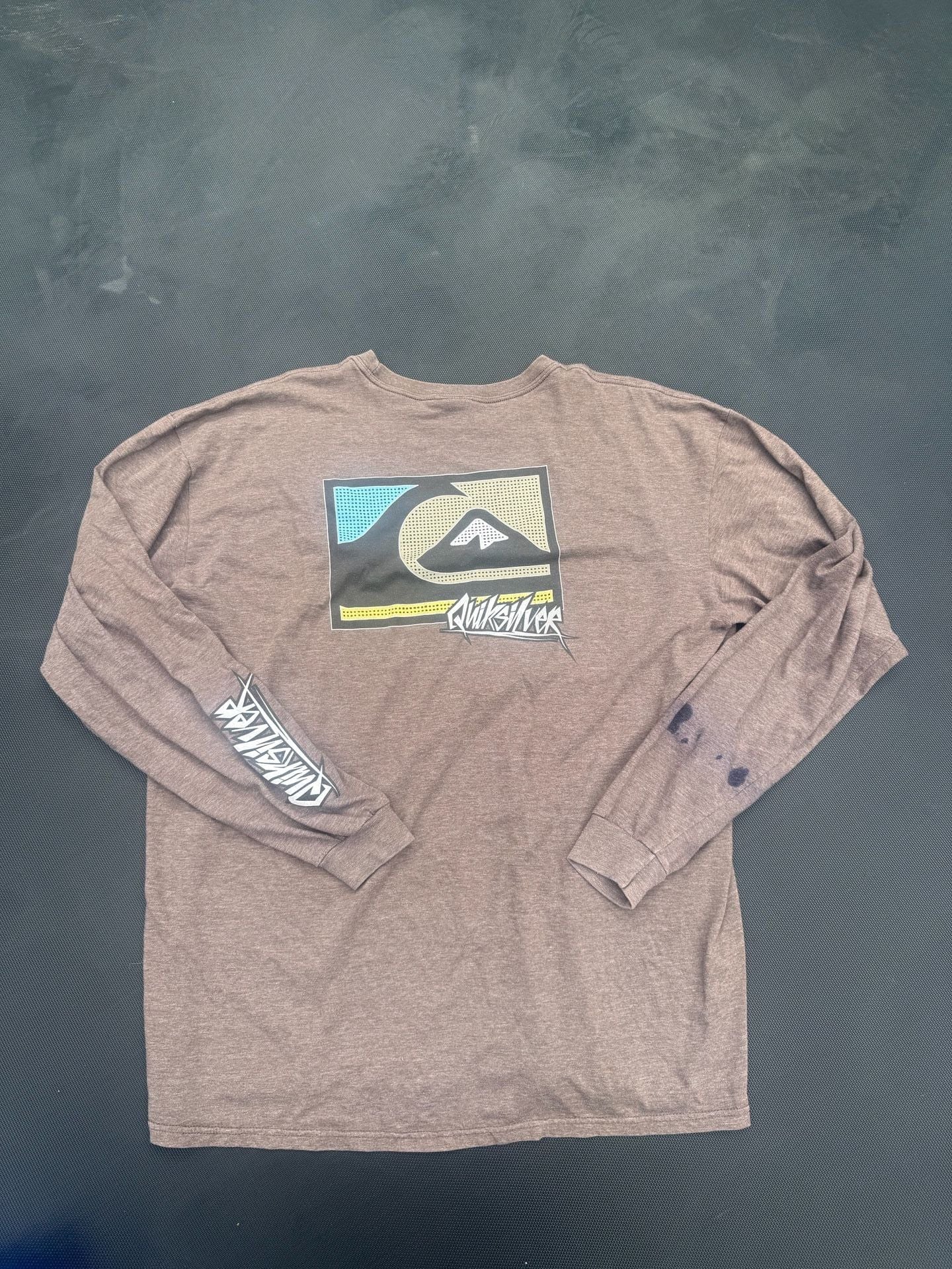 Quiksilver Long Sleeve T-Shirt Size XL Brown Graphic Logo 7