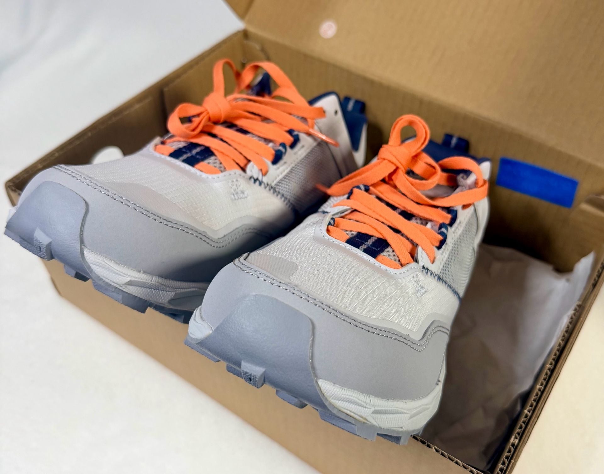 Columbia Flow District Sneakers, Grey & Blue, Women’s 9 8