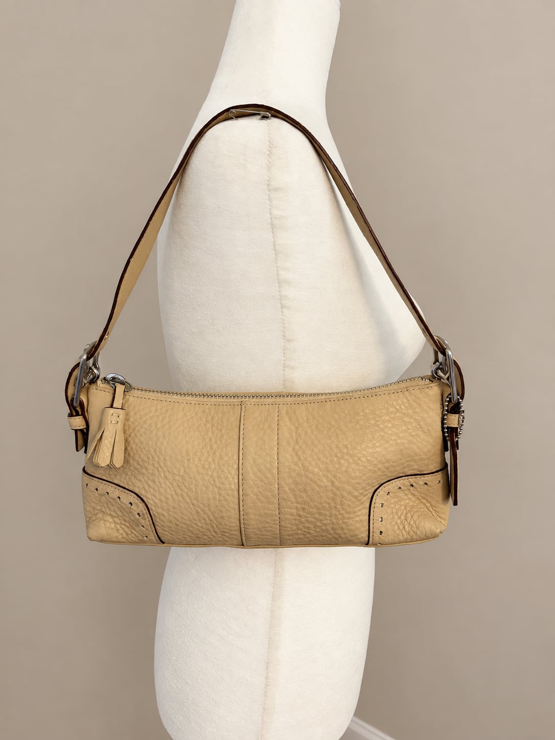 Vintage/Y2K Coach Hamilton baguette shoulder bag pebbled leather, style 5052.t 3