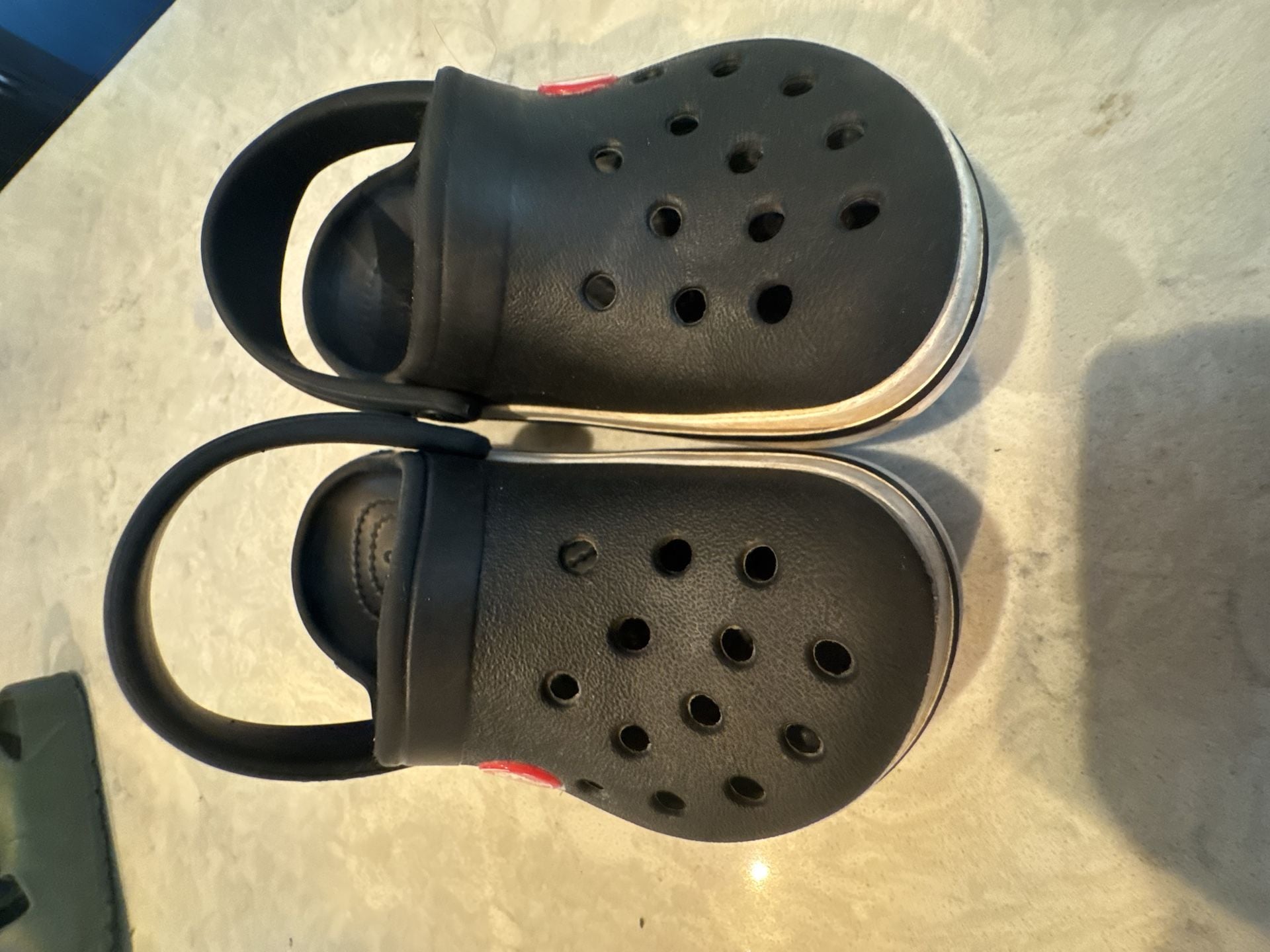Crocs Unisex Crocband Clog Size kids 8 Black Slip On Sandals 3
