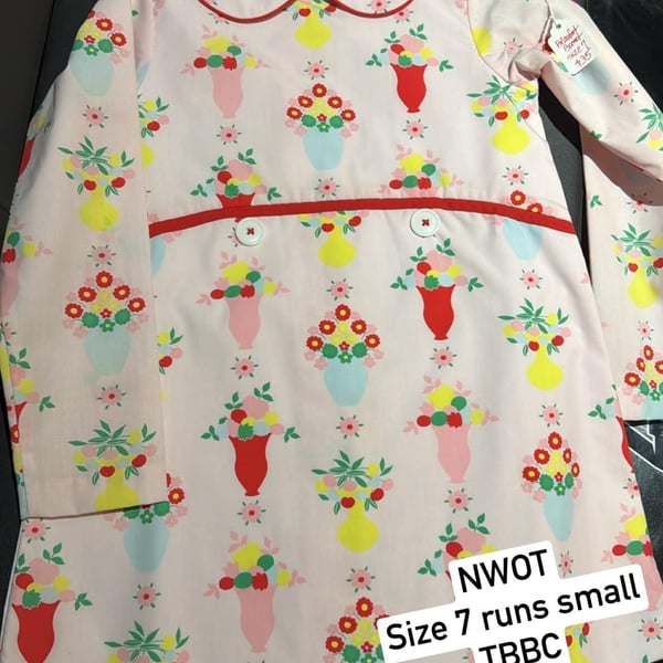 The Beaufort Bonnet Company Dress Size 7 Pink Floral Vase Print NWOT