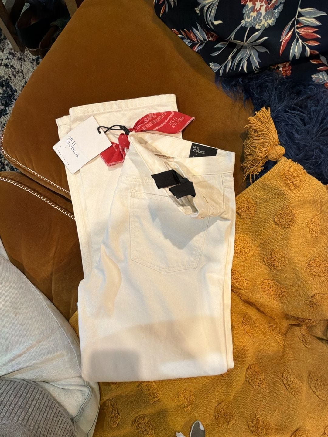 10.11 Studios Elisa Straight Jean Size 30 White Ingenue New With Tags 4