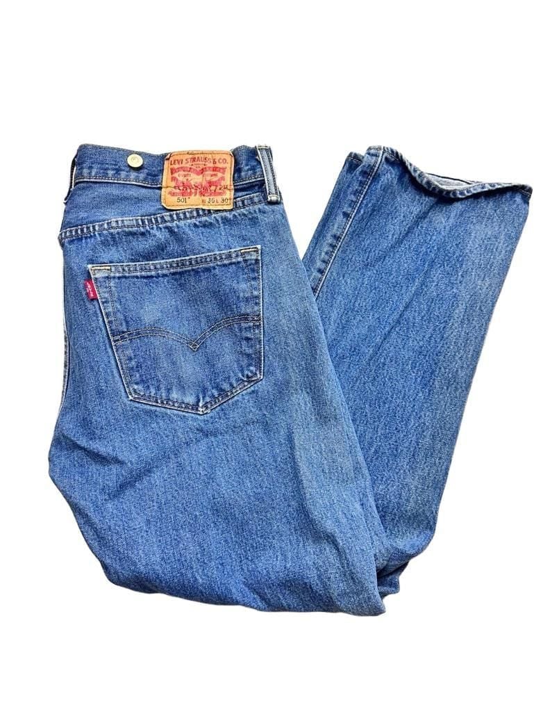 Levi's 501 Size 36x30 Medium Wash Denim Straight Leg Jeans 2