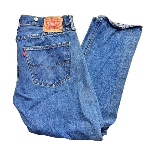 Levi's 501 Size 36x30 Medium Wash Denim Straight Leg Jeans