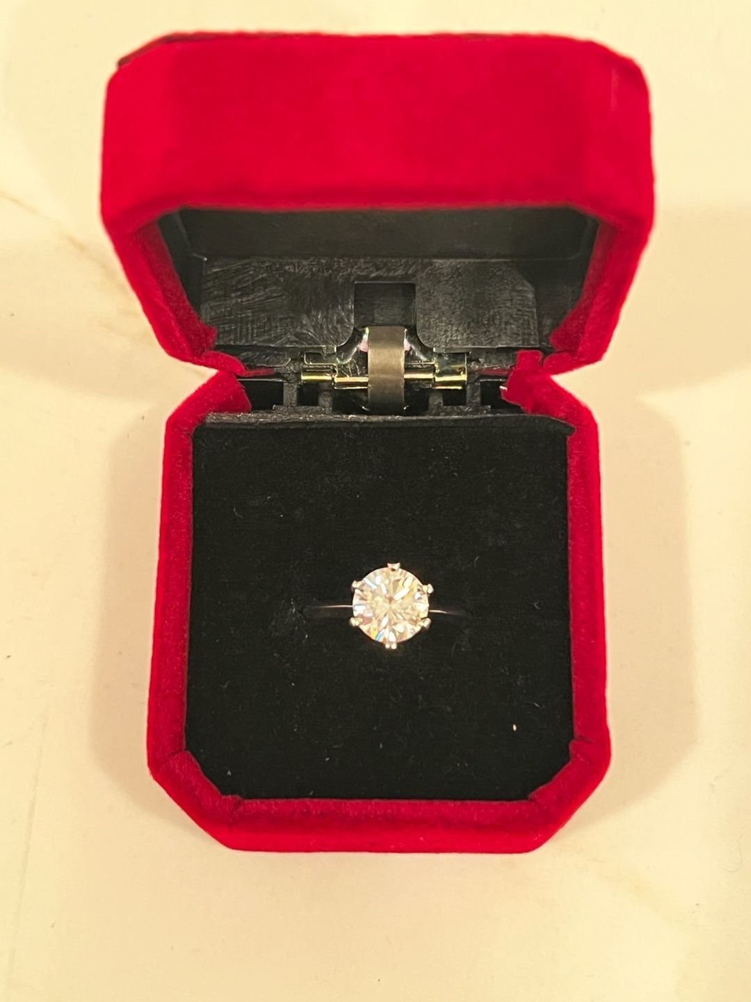 GRA Round Solitaire Moissanite Engagement Ring 2