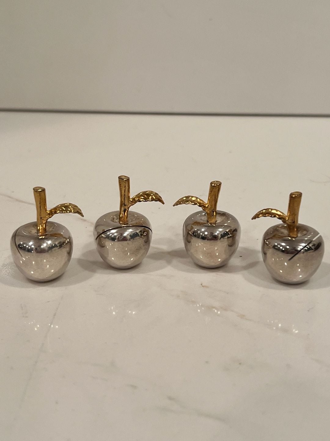 Silver Plate And Gold Tone Apple Place Card Holders Set Of Four 2