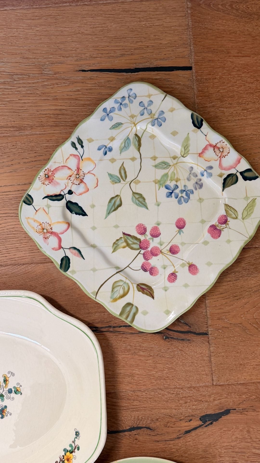 Green plate wall! curated collection of 6 large vintage plates in green theme 4