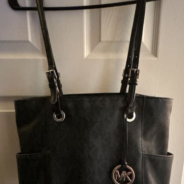Michael Kors Jet Set Travel Tote Black Logo