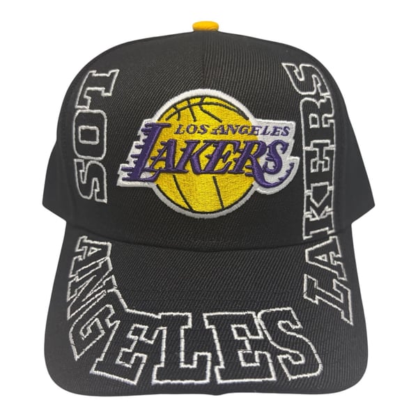 Mitchell & Ness Los Angeles Lakers Around The Way Pro Snapback Hat OSFA