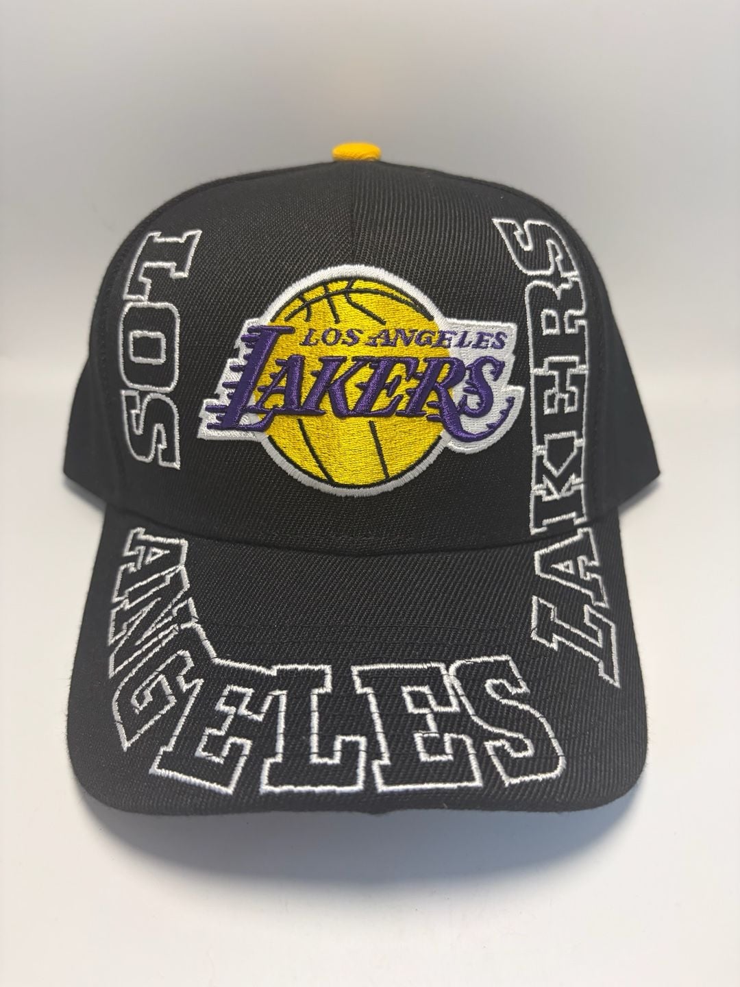 Mitchell & Ness Los Angeles Lakers Around The Way Pro Snapback Hat OSFA 3