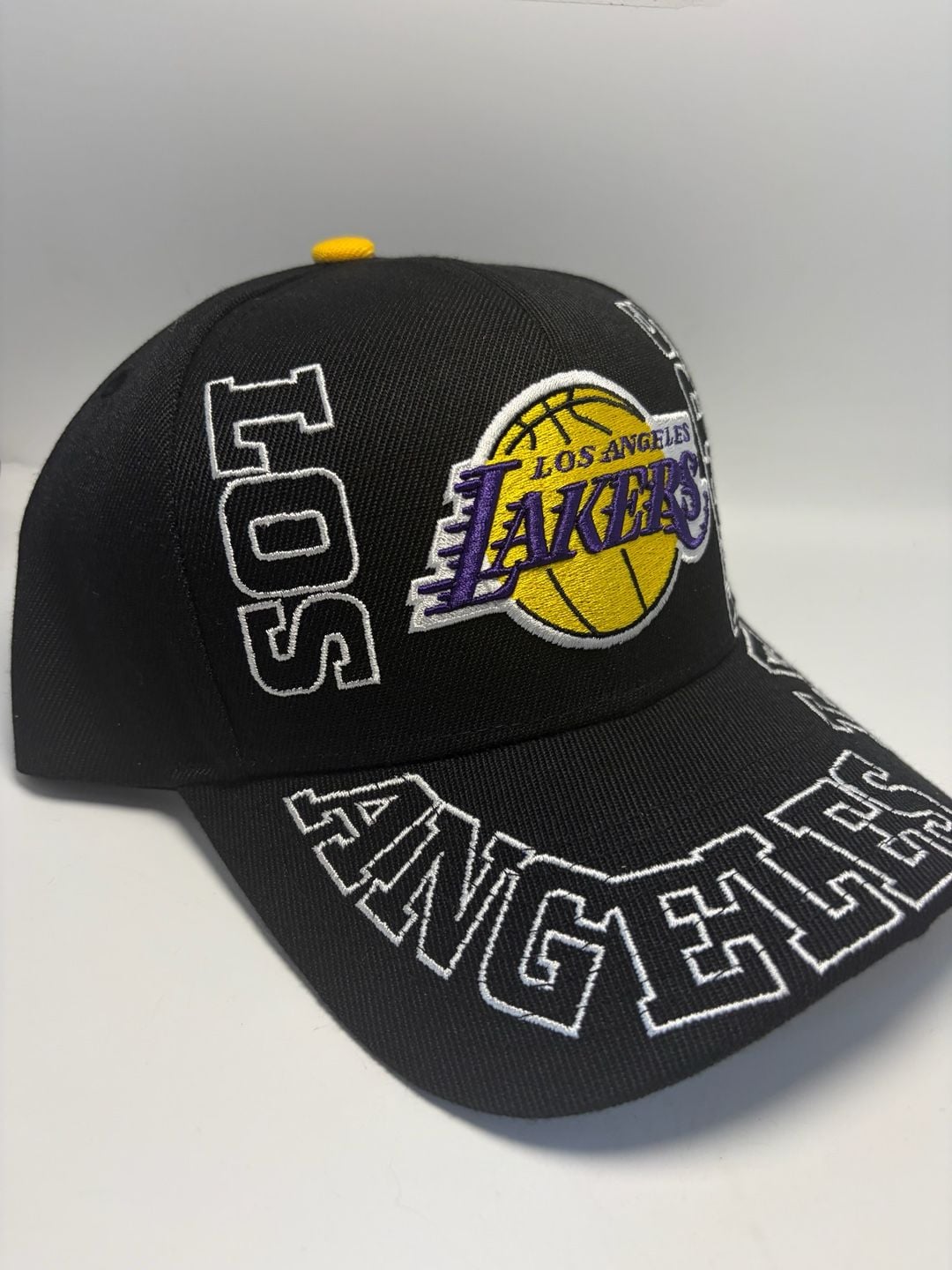 Mitchell & Ness Los Angeles Lakers Around The Way Pro Snapback Hat OSFA 6