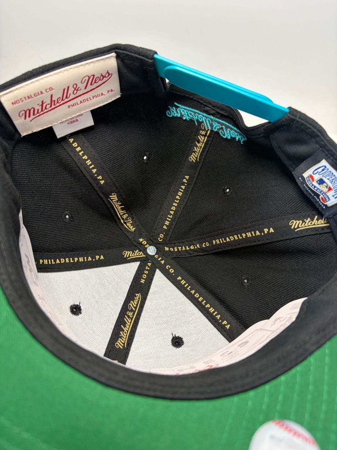 Mitchell & Ness Florida Marlins Cooperstown Evergreen Script Snapback Hat 8