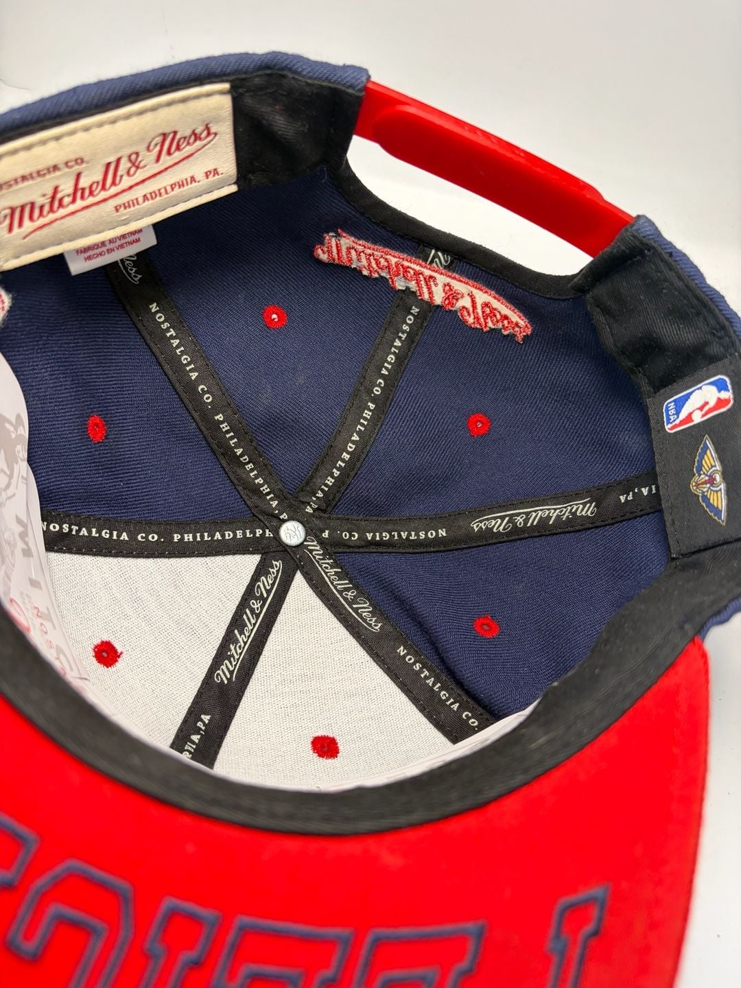 Mitchell & Ness New Orleans Pelicans Snapback Hat Navy Red 8