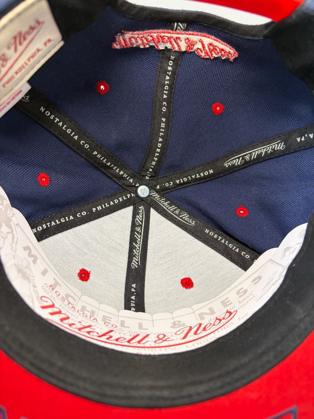 Mitchell & Ness New Orleans Pelicans Snapback Hat Navy Red 9