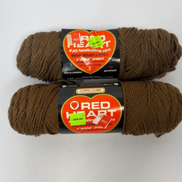 Red Heart 4 Ply Handknitting Yarn 362 Rose Brown 3.5oz Lot of 2