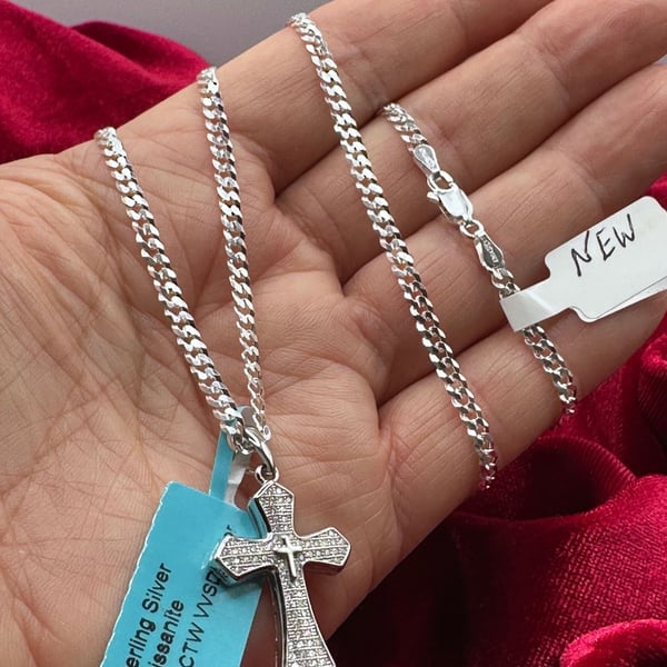 New Sterling Silver Moissanite Cross Pendant with 20in Cuban chain