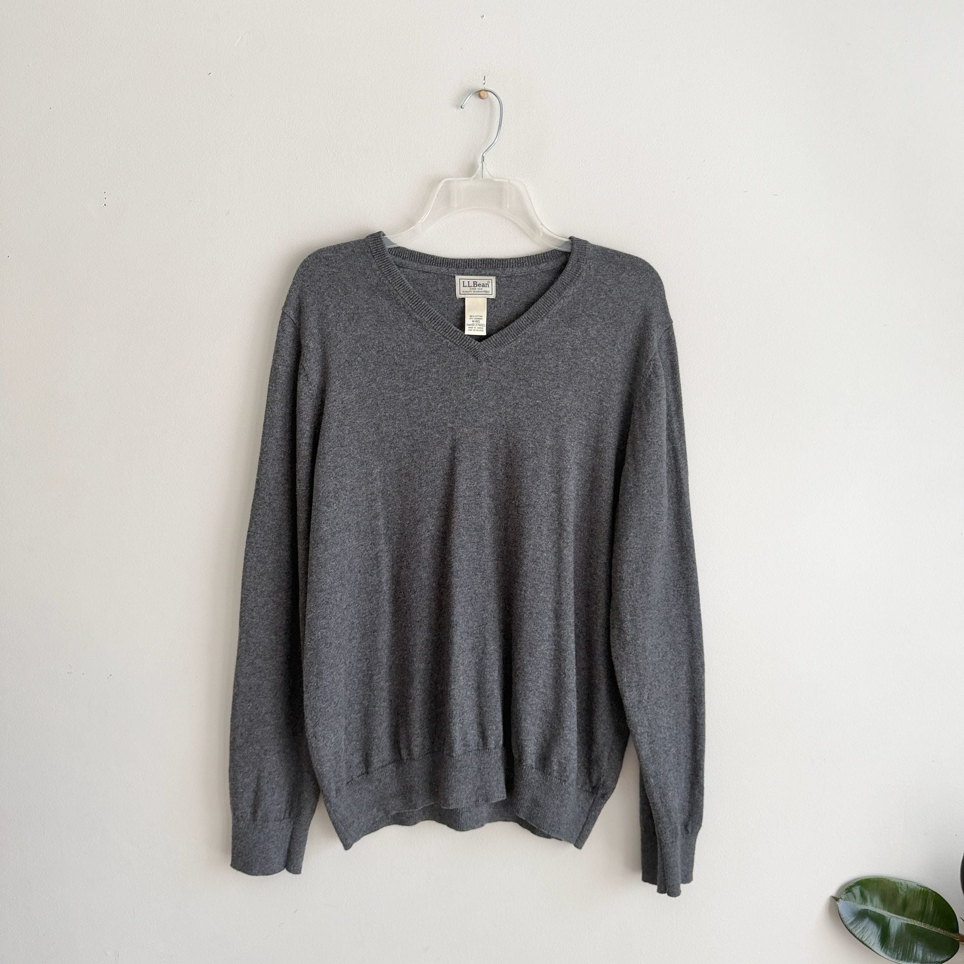 LL Bean V-Neck Sweater Size M-Reg Gray Cotton Cashmere Long Sleeve Knit 2