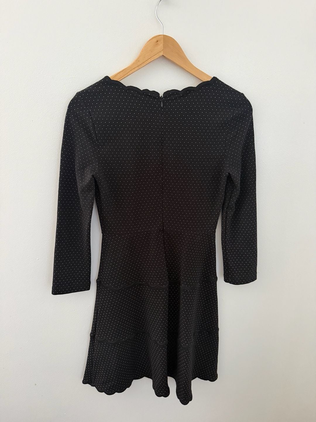 kate spade Pin dot scallop ponte dress sz 2  10