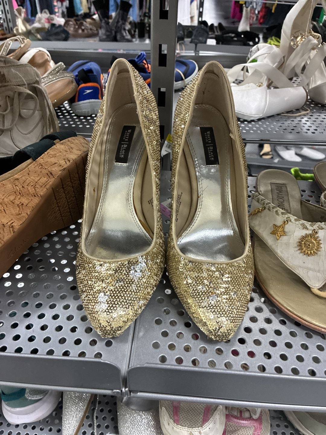 White House Black Market Sequin Pumps Size 9 Gold High Heels 1