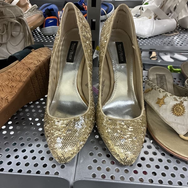 White House Black Market Sequin Pumps Size 9 Gold High Heels