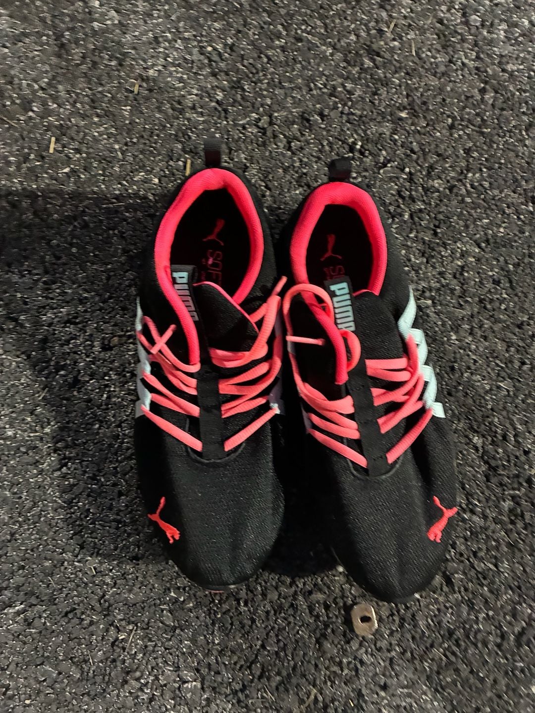 Puma Riaze Prowl Running Shoes Black Pink Aquamarine 3
