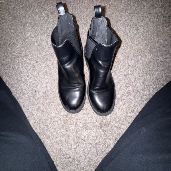 Forever 21 Black Chelsea Boots