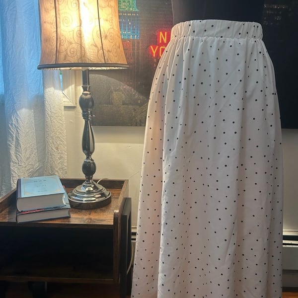 DAZY Women's Solid Color Elastic Waist Casual Versatile Daily Wear Skirt