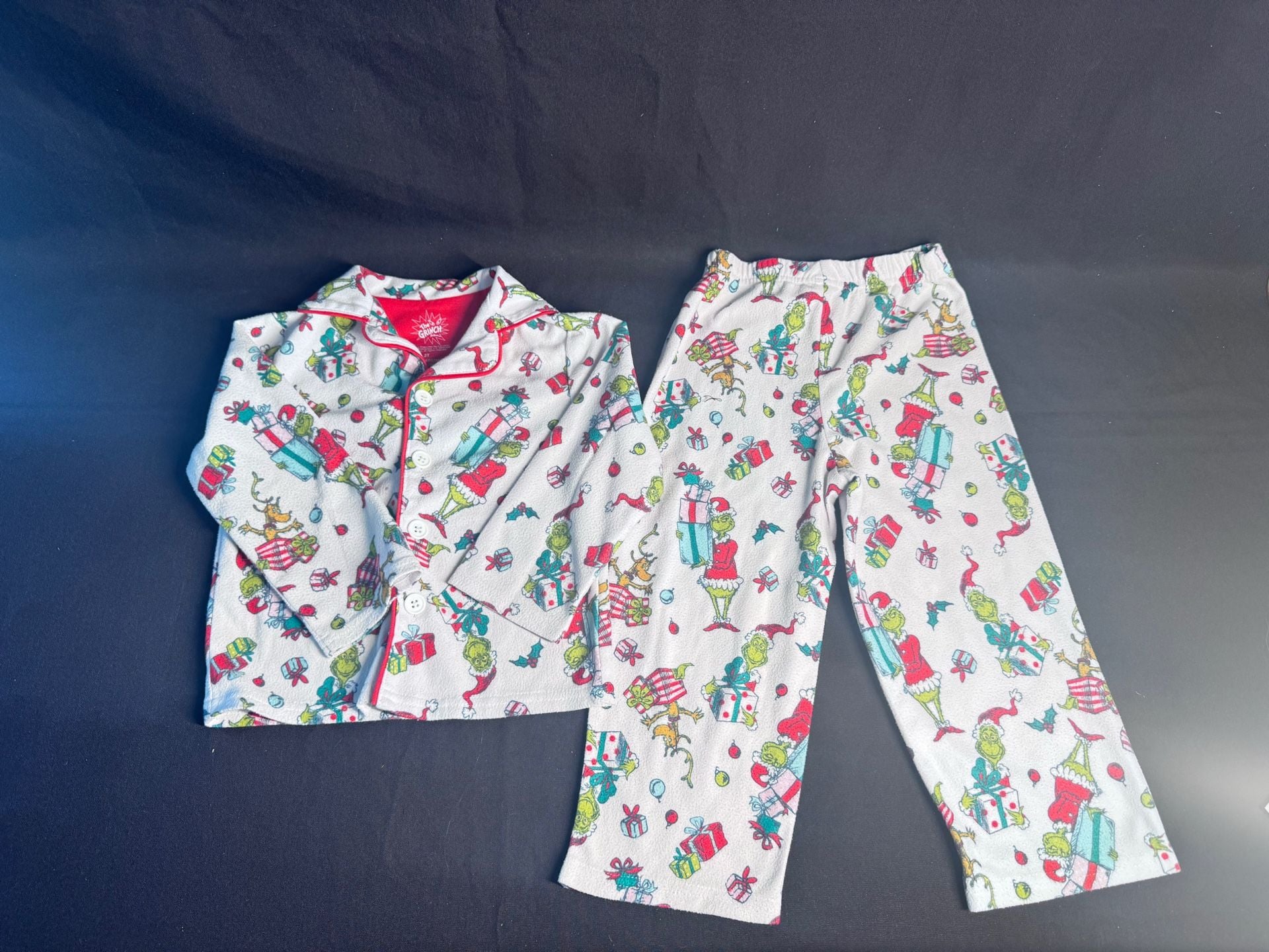 The Grinch Pajama Set Size 3T White Christmas Fleece Button-Down 1