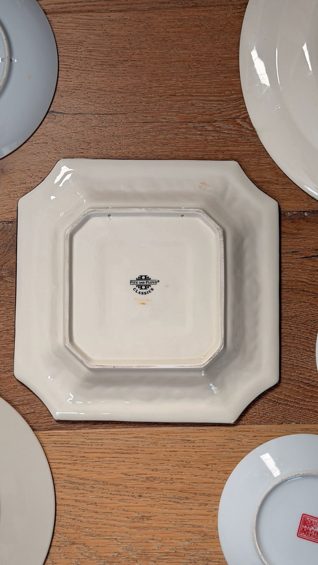 Green plate wall. Curated collection of plates all in green color theme 6