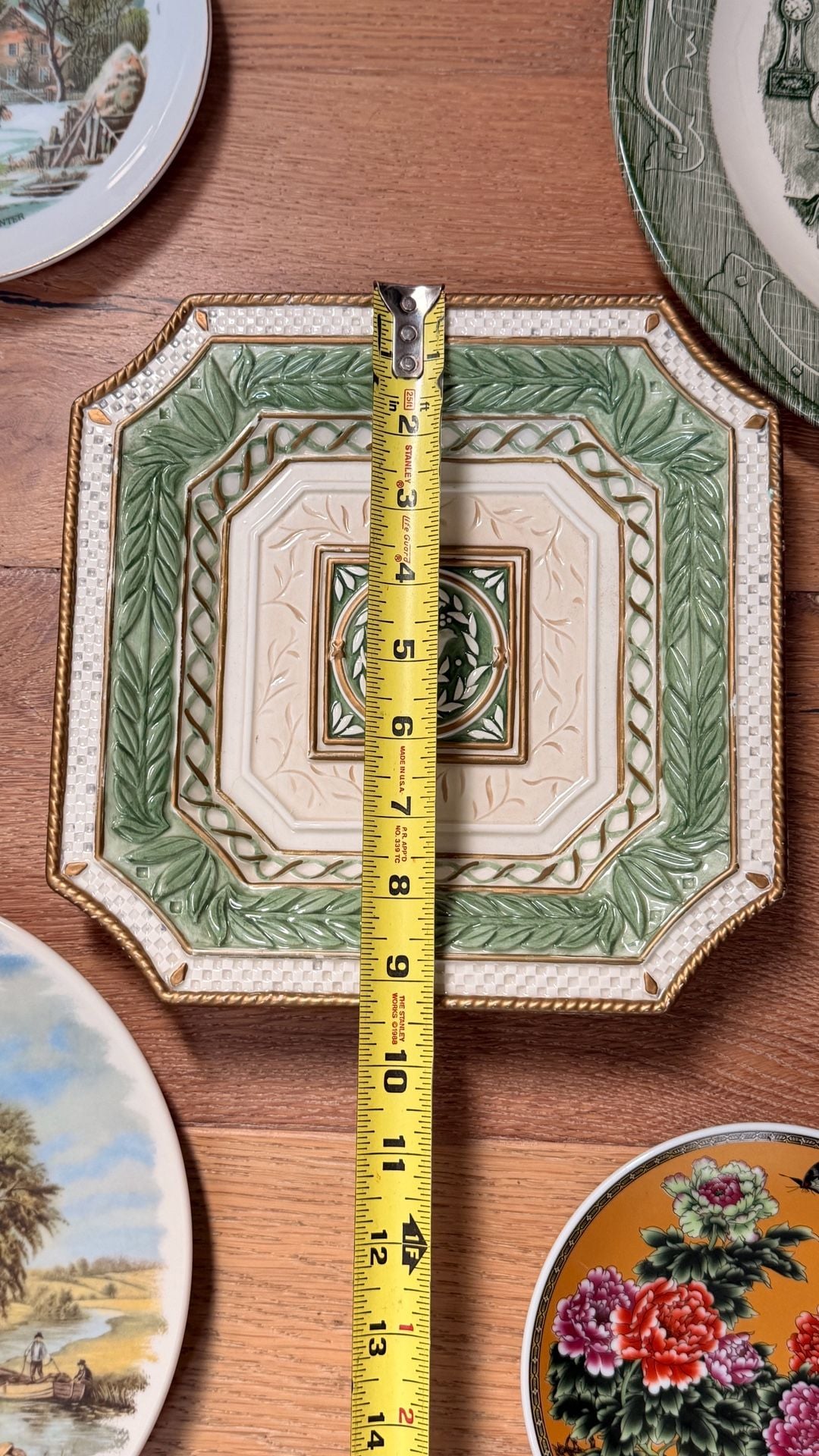 Green plate wall. Curated collection of plates all in green color theme 10