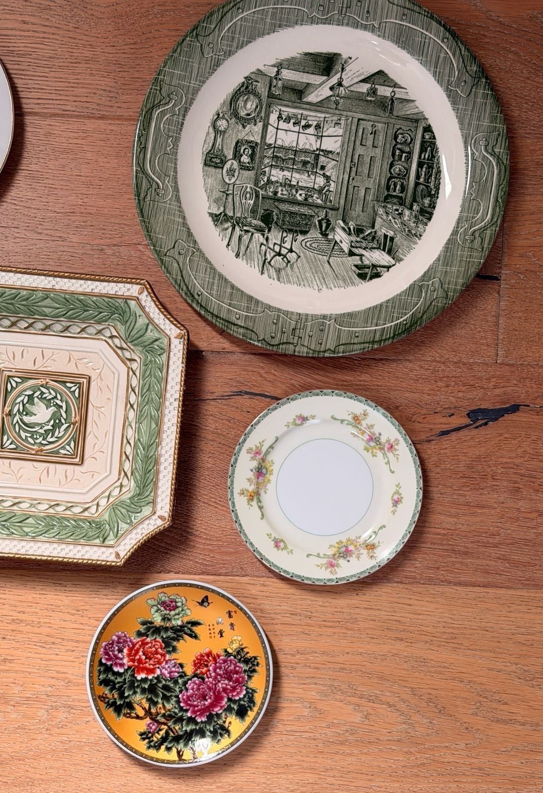 Green plate wall. Curated collection of plates all in green color theme 4