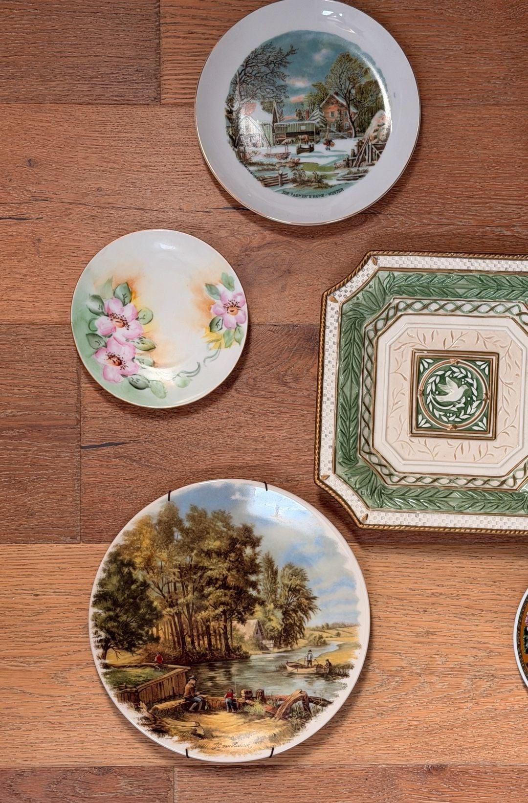 Green plate wall. Curated collection of plates all in green color theme 3
