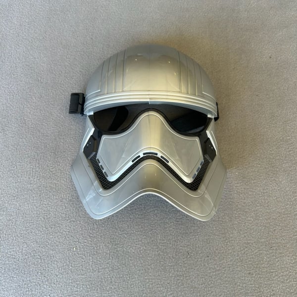 Hasbro Star Wars Captain Phasma Mask Silver Costume Roleplay Toy