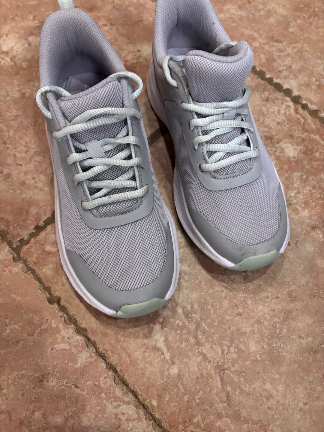 Athletic Works Lifestyle Mesh Jogger Sneakers Size 7 Gray 2